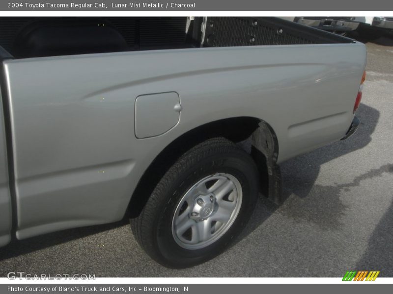 Lunar Mist Metallic / Charcoal 2004 Toyota Tacoma Regular Cab