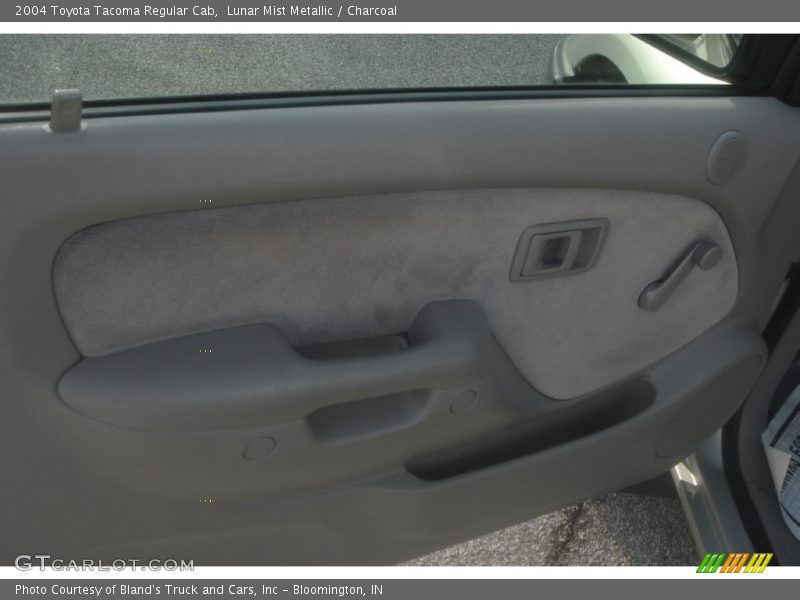 Lunar Mist Metallic / Charcoal 2004 Toyota Tacoma Regular Cab