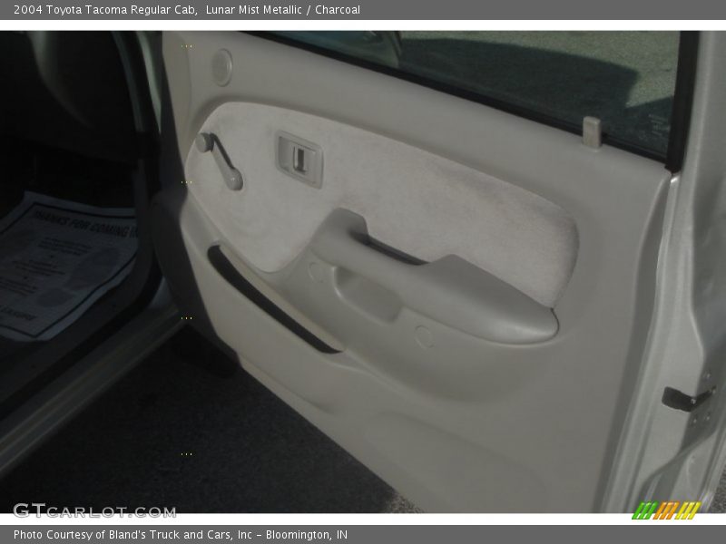Lunar Mist Metallic / Charcoal 2004 Toyota Tacoma Regular Cab