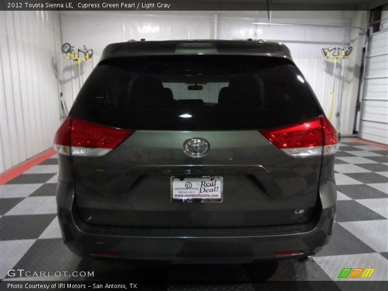 Cypress Green Pearl / Light Gray 2012 Toyota Sienna LE