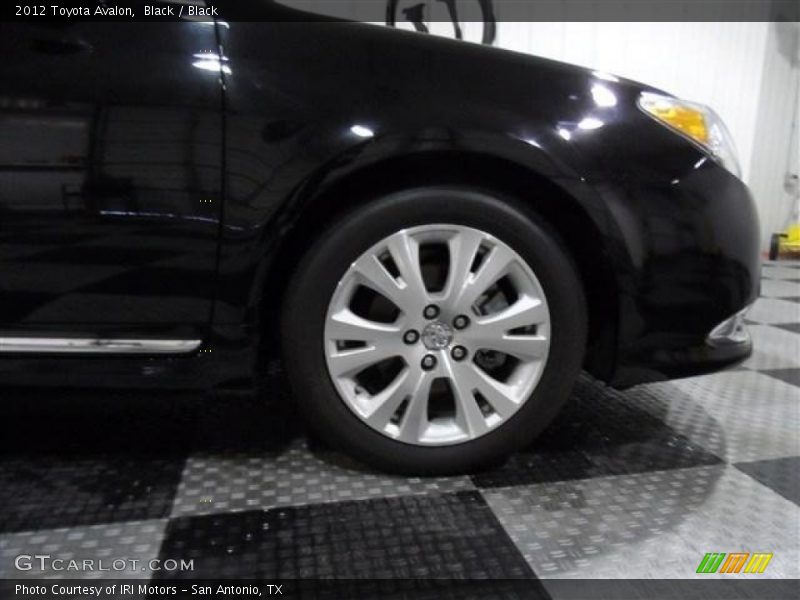 Black / Black 2012 Toyota Avalon
