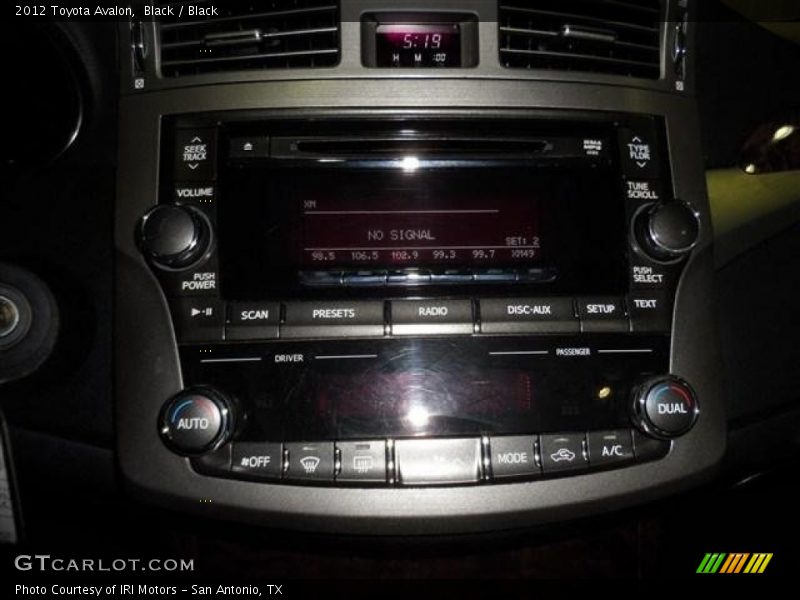 Black / Black 2012 Toyota Avalon