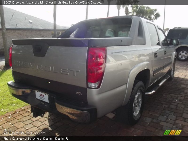 Silver Birch Metallic / Gray/Dark Charcoal 2005 Chevrolet Avalanche LT