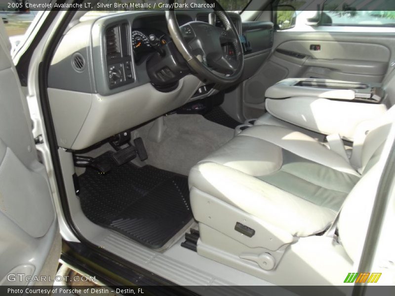 Silver Birch Metallic / Gray/Dark Charcoal 2005 Chevrolet Avalanche LT