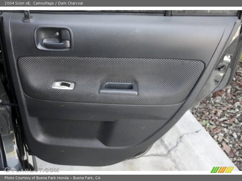Door Panel of 2004 xB 