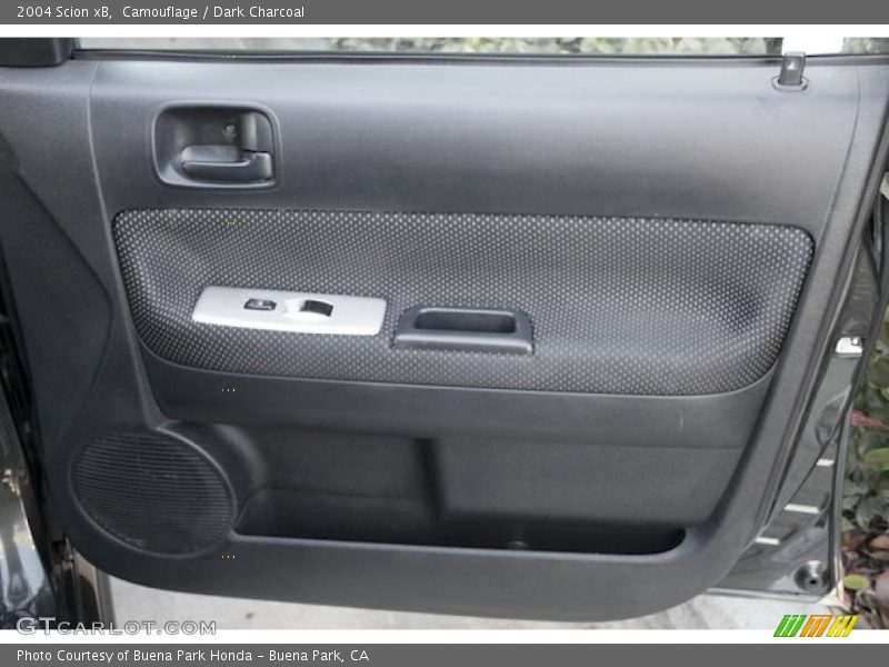 Door Panel of 2004 xB 