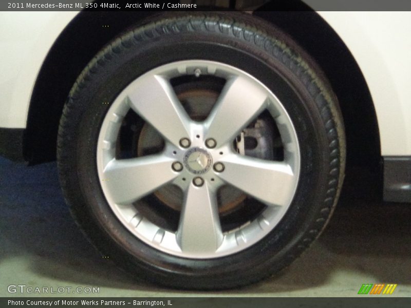Arctic White / Cashmere 2011 Mercedes-Benz ML 350 4Matic