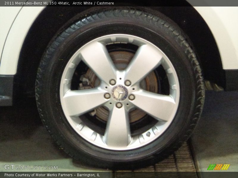 Arctic White / Cashmere 2011 Mercedes-Benz ML 350 4Matic