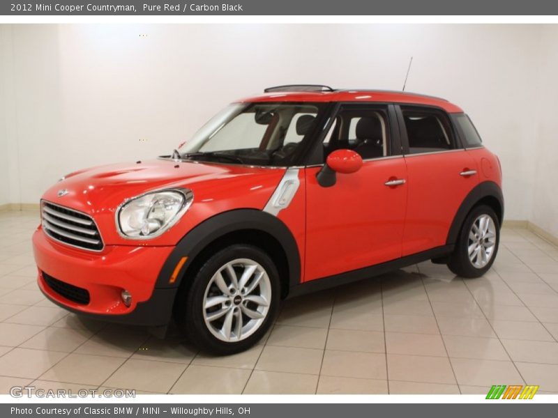 Front 3/4 View of 2012 Cooper Countryman