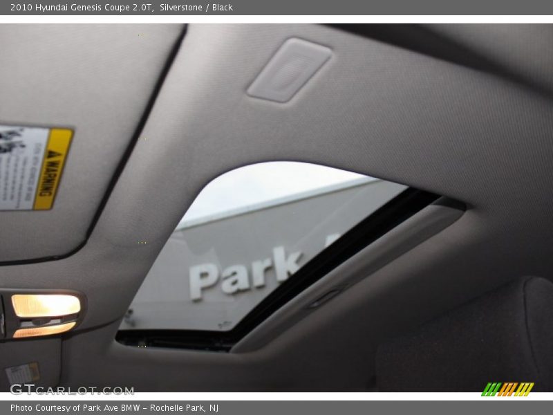 Silverstone / Black 2010 Hyundai Genesis Coupe 2.0T