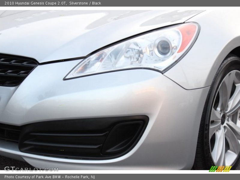 Silverstone / Black 2010 Hyundai Genesis Coupe 2.0T