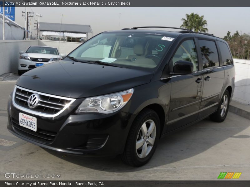 Nocturne Black Metallic / Ceylon Beige 2009 Volkswagen Routan SEL