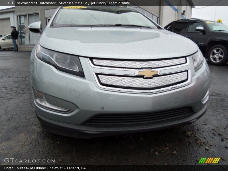 Silver Ice Metallic / Jet Black/Ceramic White 2011 Chevrolet Volt Hatchback