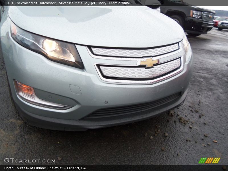 Silver Ice Metallic / Jet Black/Ceramic White 2011 Chevrolet Volt Hatchback