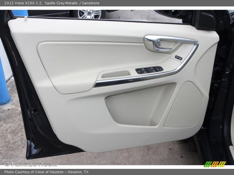 Saville Grey Metallic / Sandstone 2013 Volvo XC60 3.2