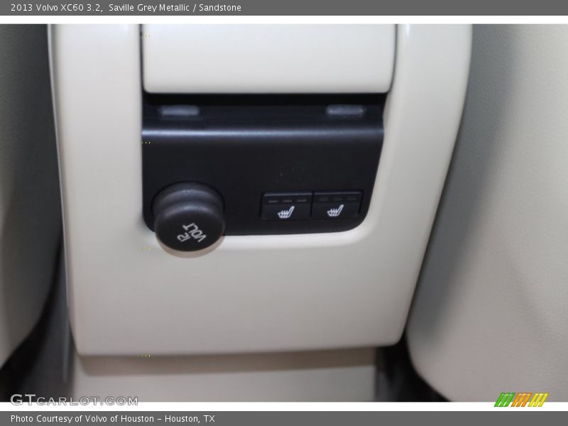 Saville Grey Metallic / Sandstone 2013 Volvo XC60 3.2
