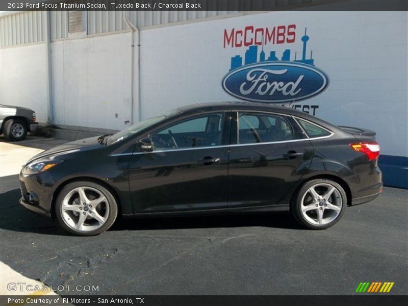 Tuxedo Black / Charcoal Black 2013 Ford Focus Titanium Sedan