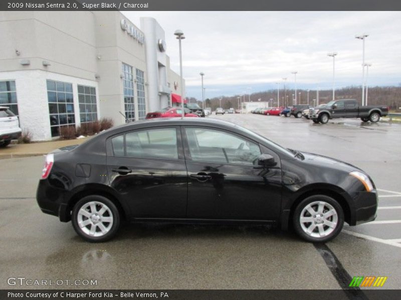 Super Black / Charcoal 2009 Nissan Sentra 2.0