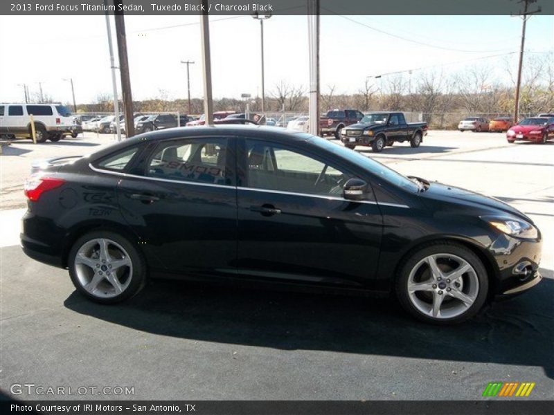 Tuxedo Black / Charcoal Black 2013 Ford Focus Titanium Sedan