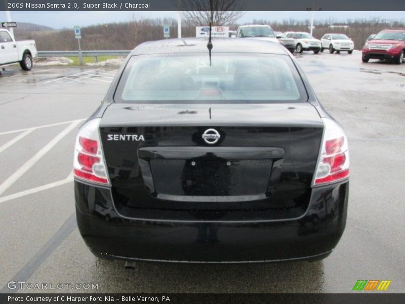 Super Black / Charcoal 2009 Nissan Sentra 2.0