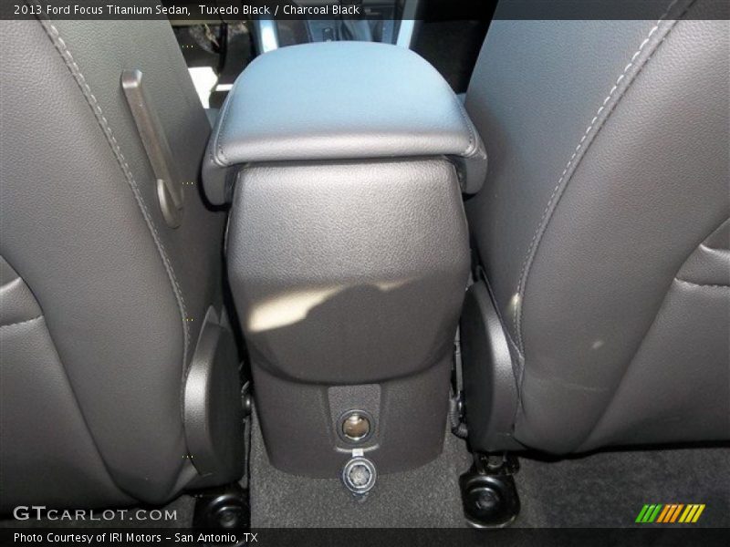 Tuxedo Black / Charcoal Black 2013 Ford Focus Titanium Sedan