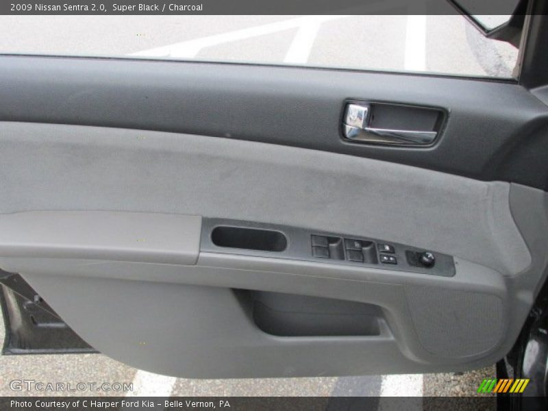 Super Black / Charcoal 2009 Nissan Sentra 2.0
