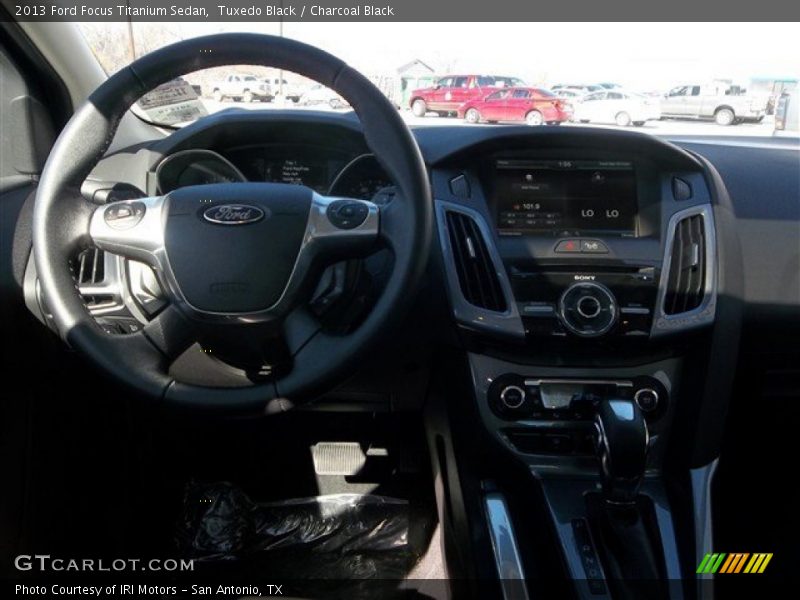 Tuxedo Black / Charcoal Black 2013 Ford Focus Titanium Sedan