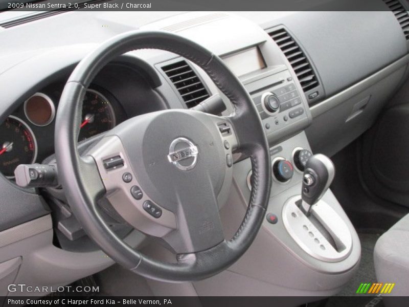 Super Black / Charcoal 2009 Nissan Sentra 2.0