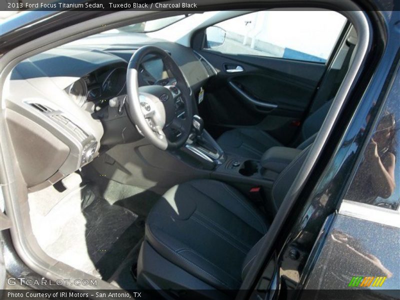Tuxedo Black / Charcoal Black 2013 Ford Focus Titanium Sedan