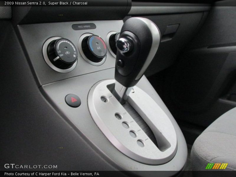 Super Black / Charcoal 2009 Nissan Sentra 2.0