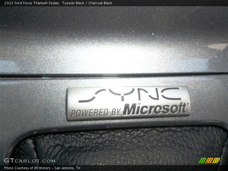 Tuxedo Black / Charcoal Black 2013 Ford Focus Titanium Sedan