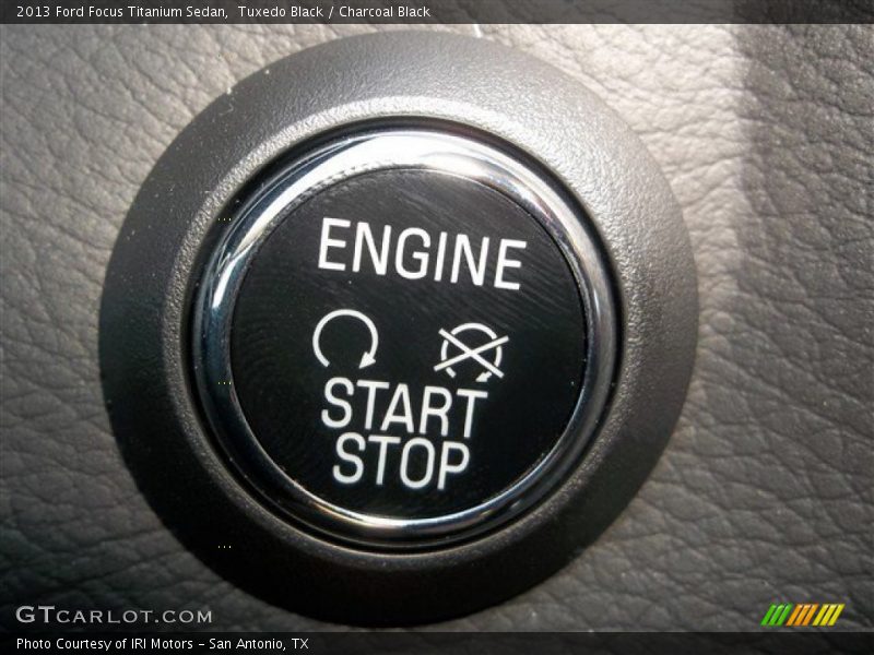 Tuxedo Black / Charcoal Black 2013 Ford Focus Titanium Sedan