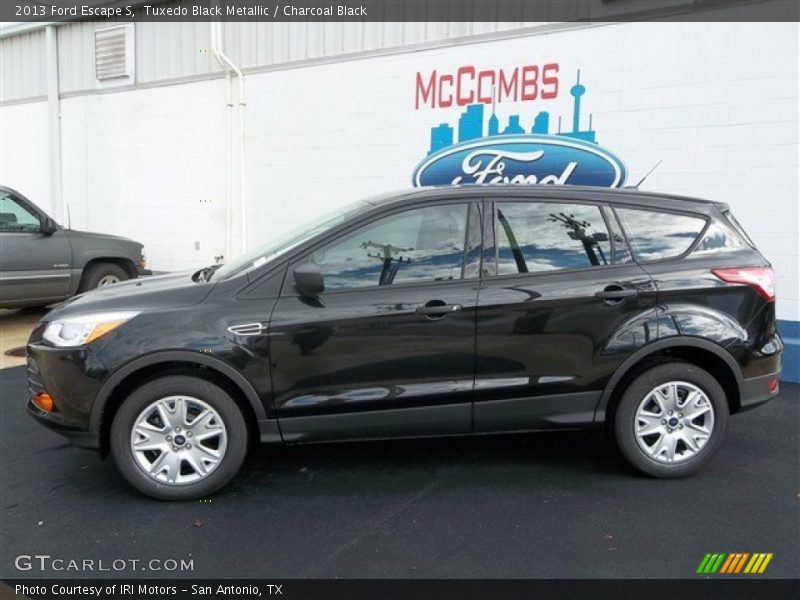Tuxedo Black Metallic / Charcoal Black 2013 Ford Escape S