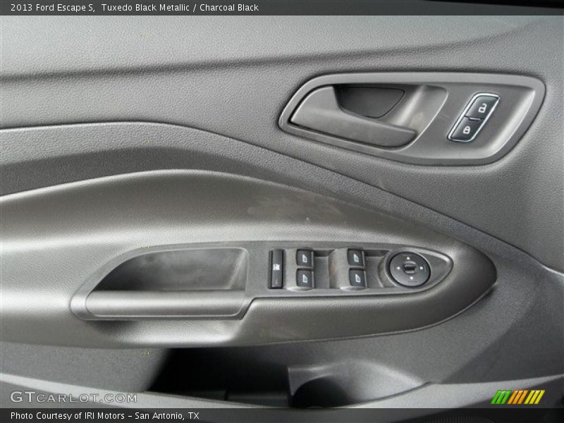 Tuxedo Black Metallic / Charcoal Black 2013 Ford Escape S