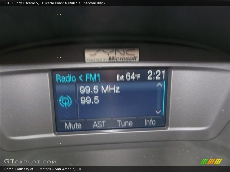 Tuxedo Black Metallic / Charcoal Black 2013 Ford Escape S