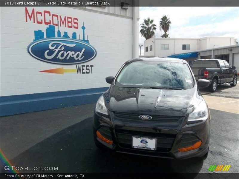 Tuxedo Black Metallic / Charcoal Black 2013 Ford Escape S