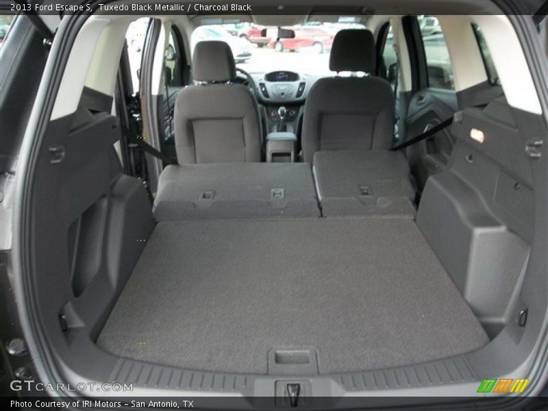 Tuxedo Black Metallic / Charcoal Black 2013 Ford Escape S