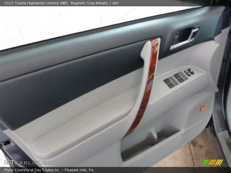 Magnetic Gray Metallic / Ash 2013 Toyota Highlander Limited 4WD