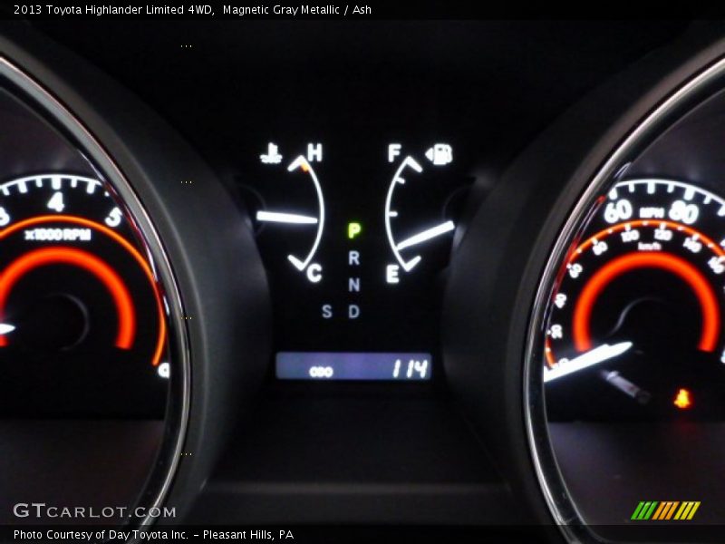 Magnetic Gray Metallic / Ash 2013 Toyota Highlander Limited 4WD