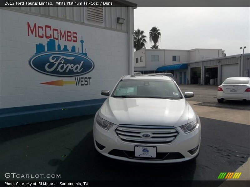 White Platinum Tri-Coat / Dune 2013 Ford Taurus Limited