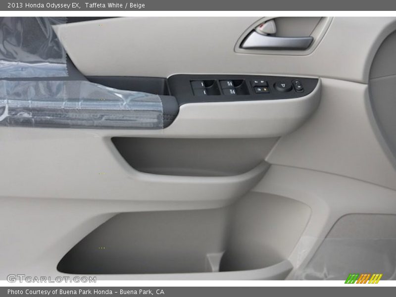 Taffeta White / Beige 2013 Honda Odyssey EX