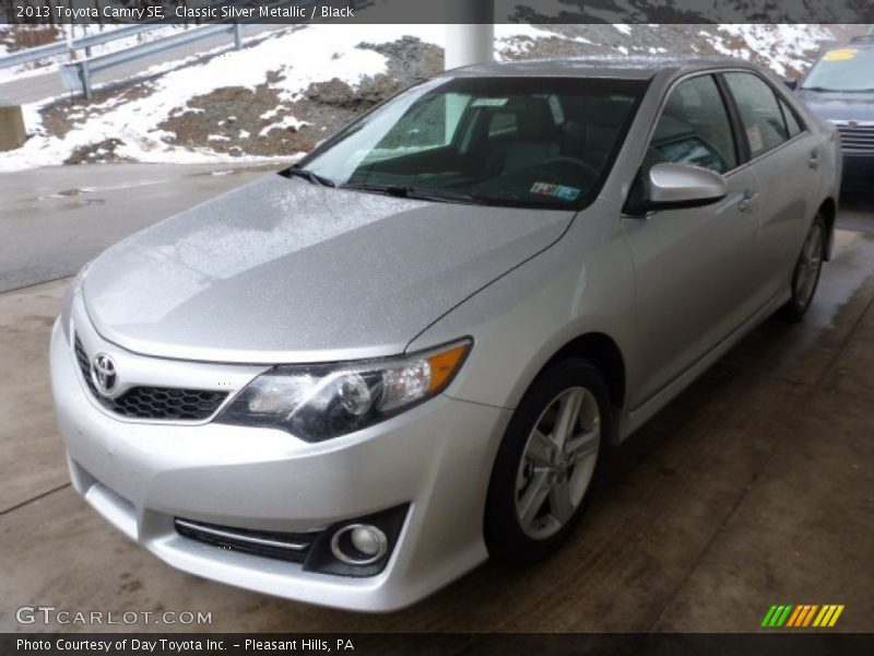 Classic Silver Metallic / Black 2013 Toyota Camry SE