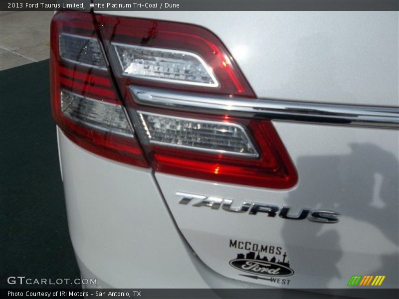White Platinum Tri-Coat / Dune 2013 Ford Taurus Limited