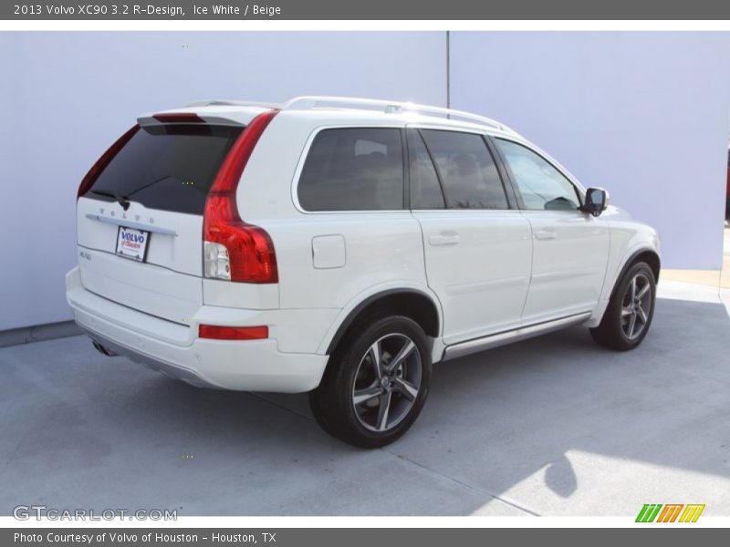 Ice White / Beige 2013 Volvo XC90 3.2 R-Design