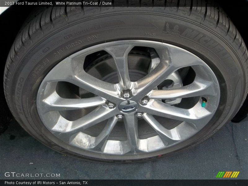 White Platinum Tri-Coat / Dune 2013 Ford Taurus Limited