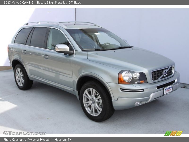 Electric Silver Metallic / Off Black 2013 Volvo XC90 3.2