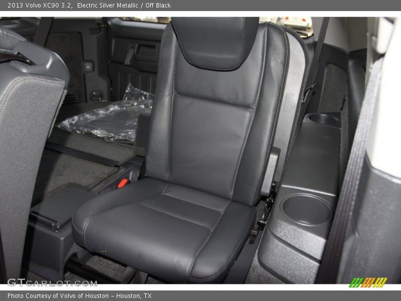 Electric Silver Metallic / Off Black 2013 Volvo XC90 3.2