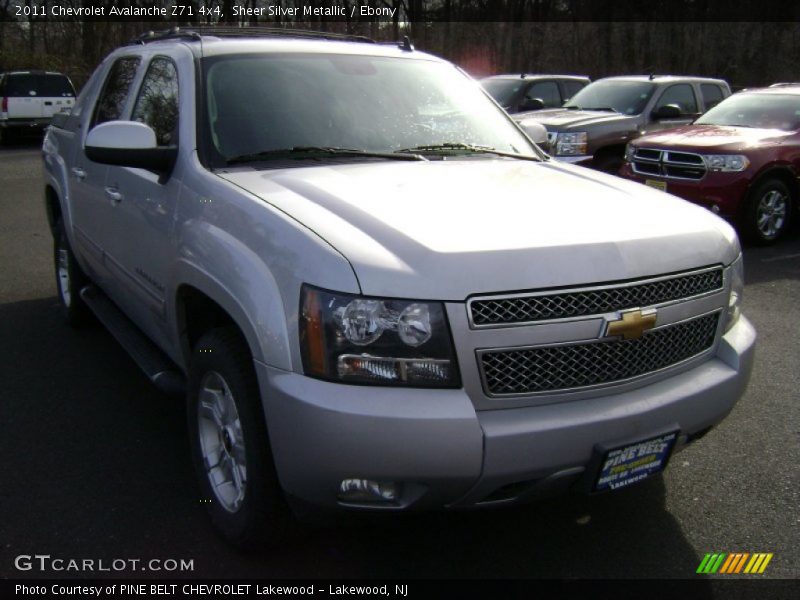 Sheer Silver Metallic / Ebony 2011 Chevrolet Avalanche Z71 4x4