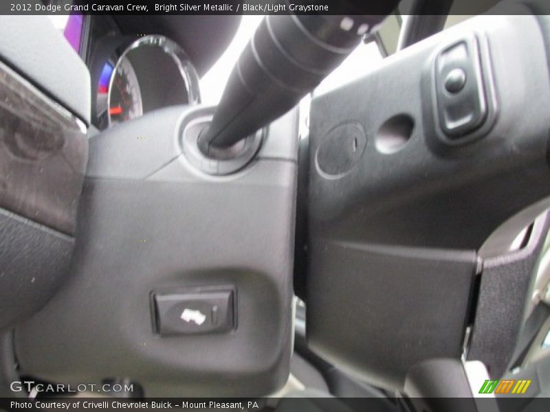 Bright Silver Metallic / Black/Light Graystone 2012 Dodge Grand Caravan Crew