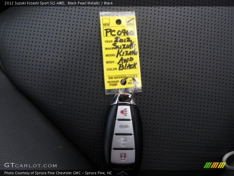Keys of 2012 Kizashi Sport SLS AWD